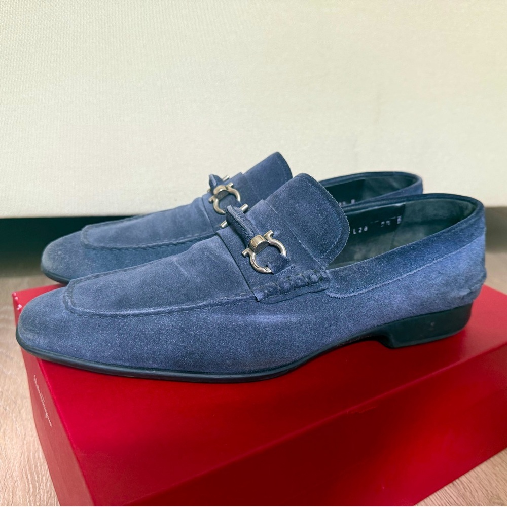 Ferragamo size 9.5